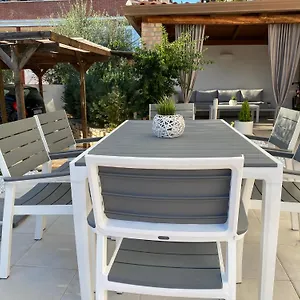 Roberta Apartman